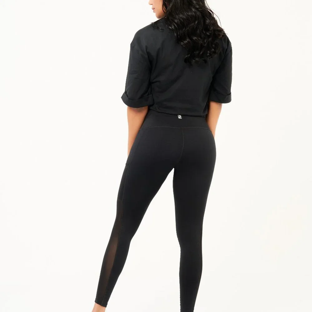 STITCH-ISH & CO. Thermal Diamond High Waist Leggings with Side Mesh Pockets - Picture 3 of 4